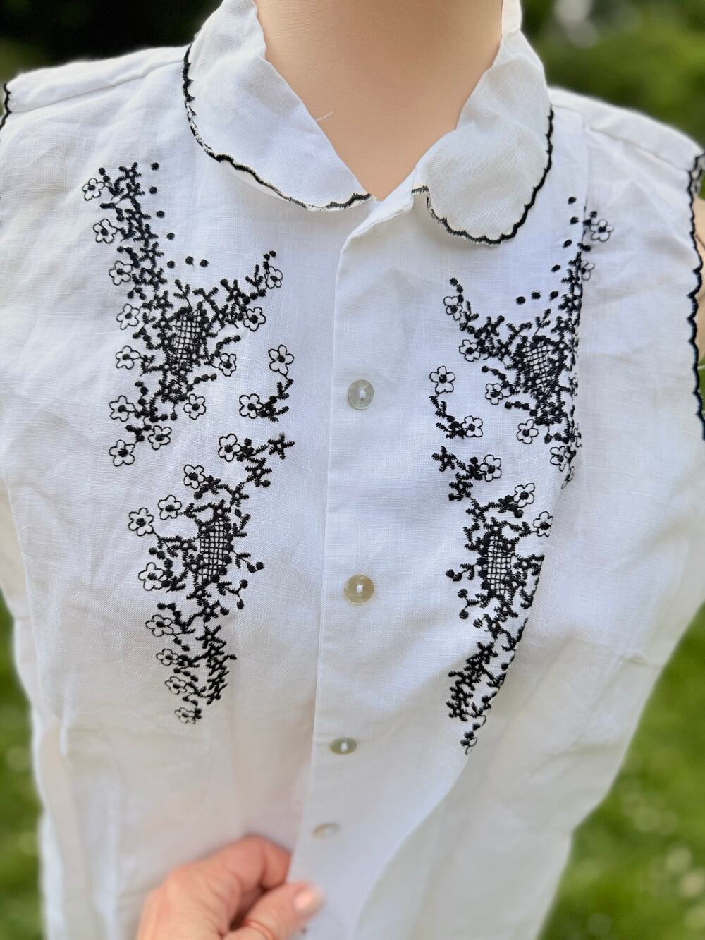 linen black white vest Nanette Lepore White Linen Embroidered Sleeveless Top